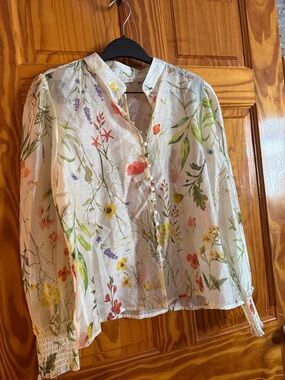 Women's Cream Floral Button-Front Blouse